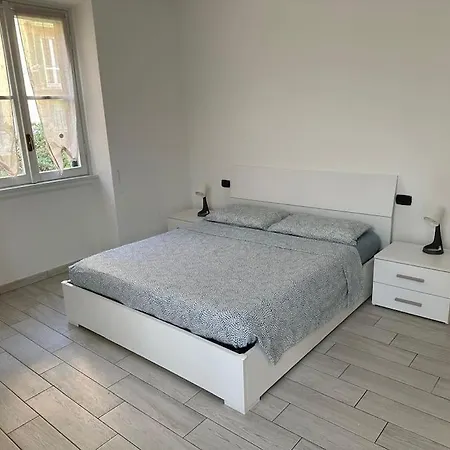 La Casa Gialla Di Valentina * Bellano