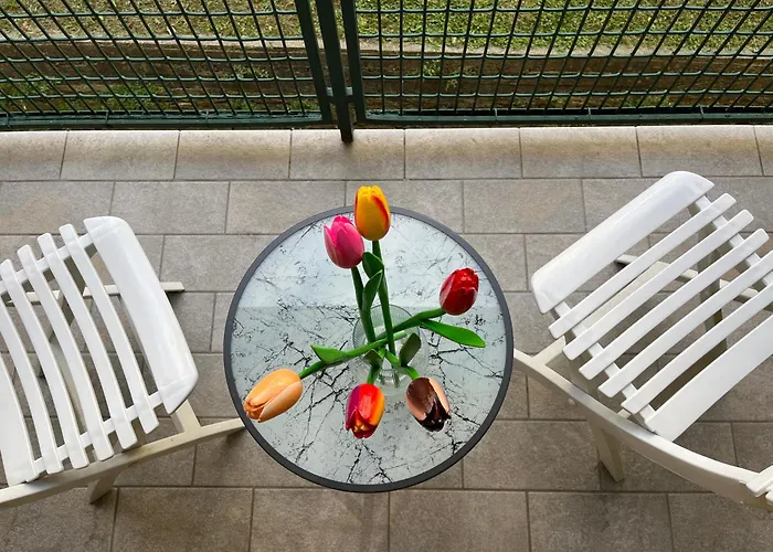 La Casa Gialla Di Valentina Bellano